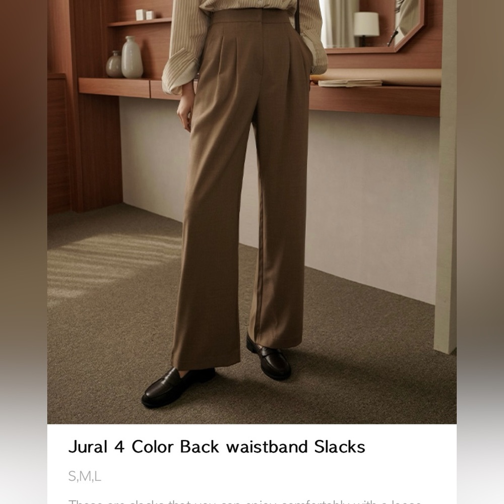 Korean-designed and Korea Made Wide-leg Black Slacks